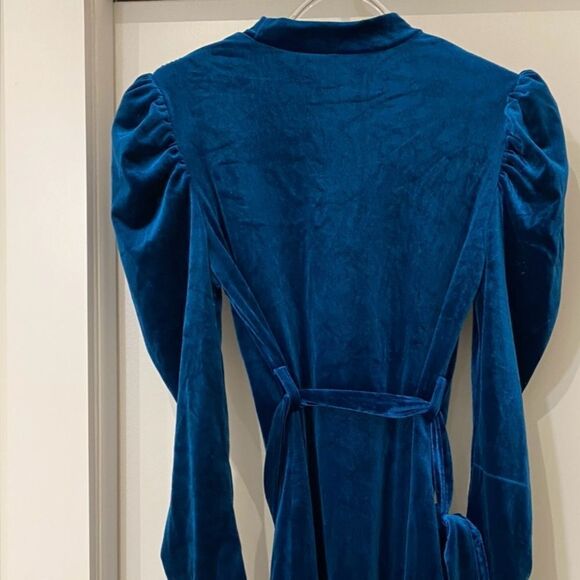 SHEIN blue turquoise velvet long sleeve puff shoulder belted short dress M NWOT - Picture 9 of 9
